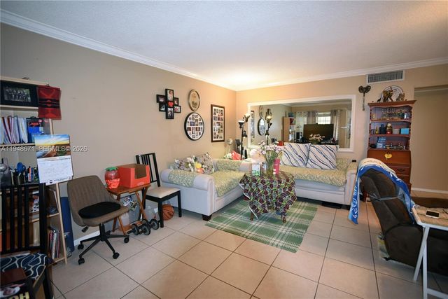 1965 SE 5th Court 203, Pompano Beach, FL 33060