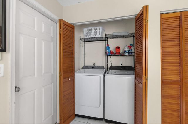 7574 Ironbridge Circle, Delray Beach, FL 33446