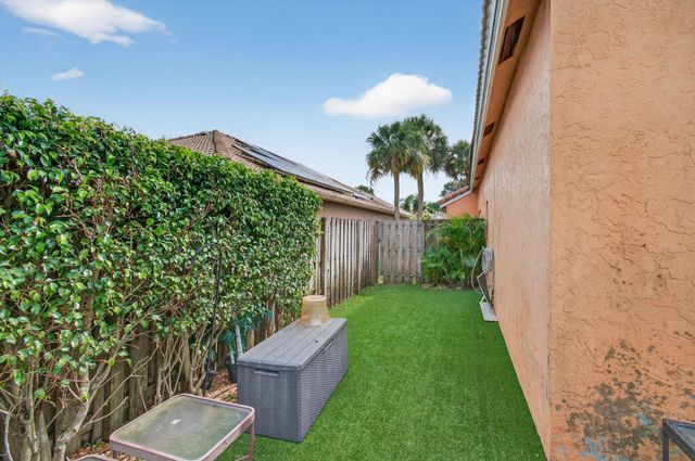 7574 Ironbridge Circle, Delray Beach, FL 33446