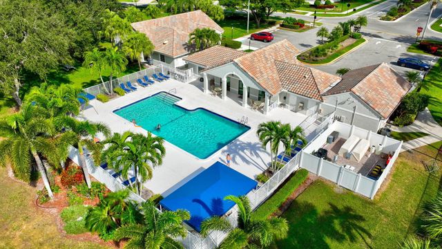 7574 Ironbridge Circle, Delray Beach, FL 33446