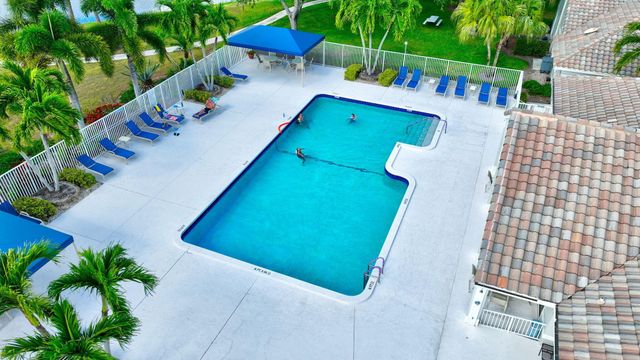 7574 Ironbridge Circle, Delray Beach, FL 33446