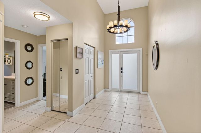 7574 Ironbridge Circle, Delray Beach, FL 33446