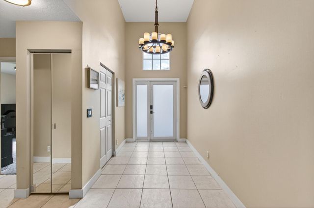 7574 Ironbridge Circle, Delray Beach, FL 33446