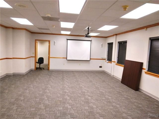 555 French Road, New Hartford, NY 13413