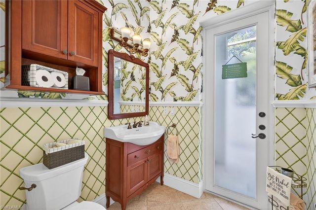 268 Cheshire WAY, Naples, FL 34110