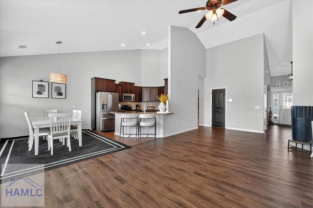 622 Red Oak Lane, Hinesville, GA 31313