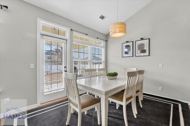 622 Red Oak Lane, Hinesville, GA 31313