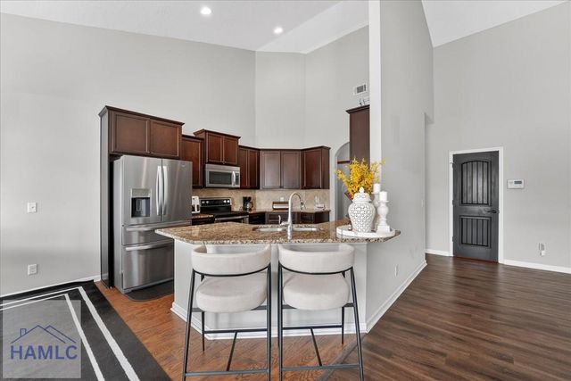 622 Red Oak Lane, Hinesville, GA 31313