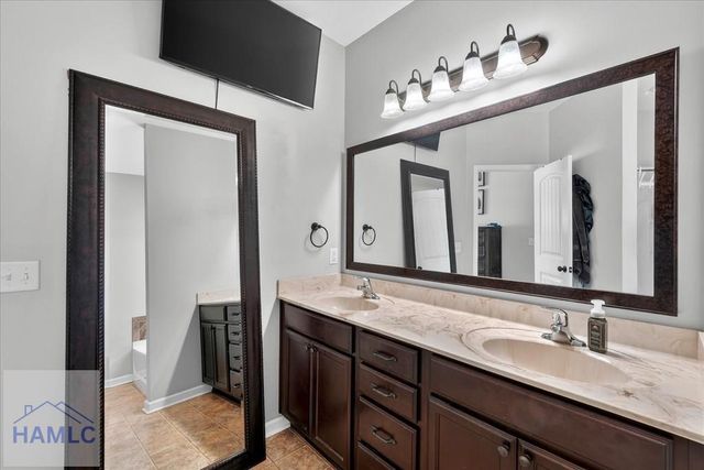 622 Red Oak Lane, Hinesville, GA 31313