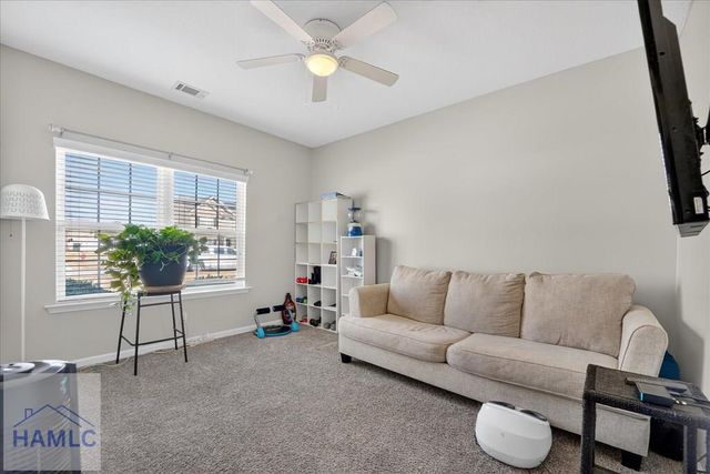 622 Red Oak Lane, Hinesville, GA 31313