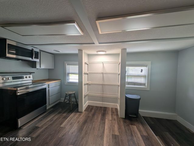 7421 Sevierville Pike, Knoxville, TN 37920