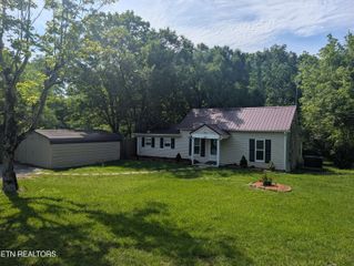 7421 Sevierville Pike, Knoxville, TN 37920
