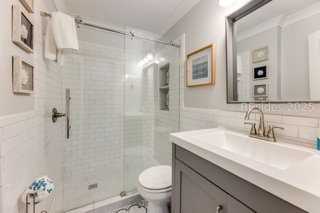 40 Folly Field Rd Apt B212, Hilton Head Island, SC 29928