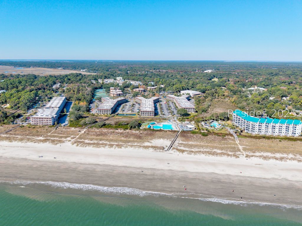 40 Folly Field Rd Apt B212, Hilton Head Island, SC 29928