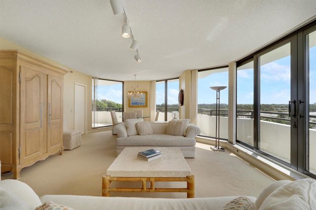 3322 Casseekey Island Road 604, Jupiter, FL 33477
