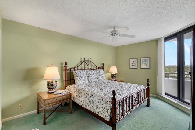 3322 Casseekey Island Road 604, Jupiter, FL 33477