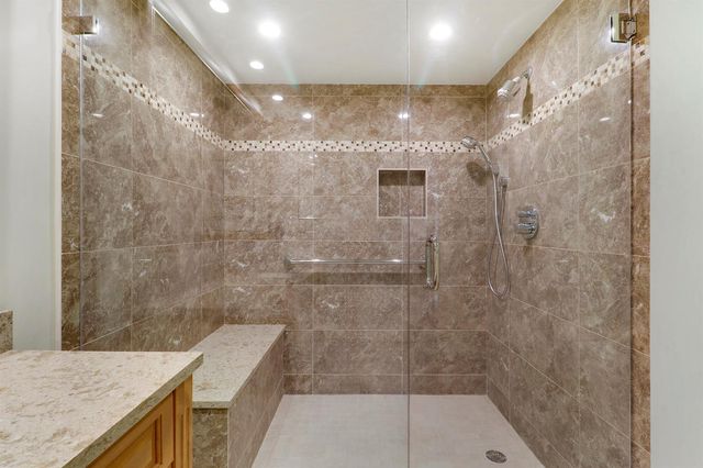 3322 Casseekey Island Road 604, Jupiter, FL 33477