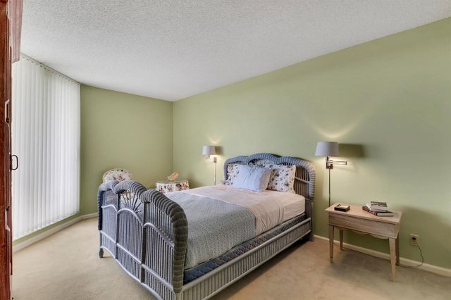 3322 Casseekey Island Road 604, Jupiter, FL 33477