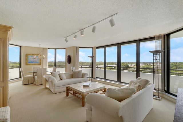 3322 Casseekey Island Road 604, Jupiter, FL 33477