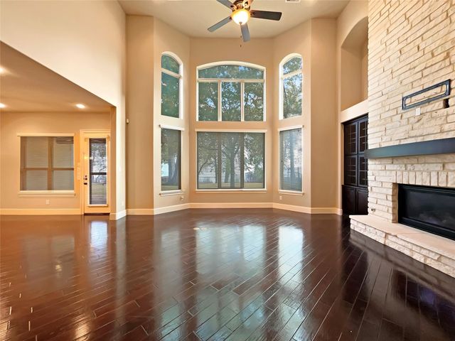 195 Flamingo Bay Drive, Missouri City, TX 77459