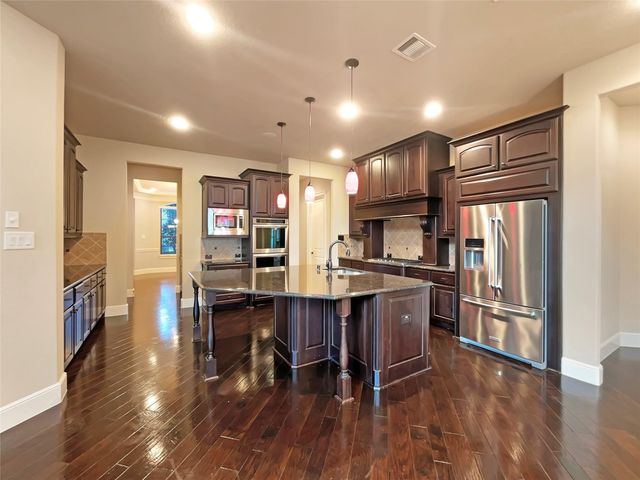 195 Flamingo Bay Drive, Missouri City, TX 77459