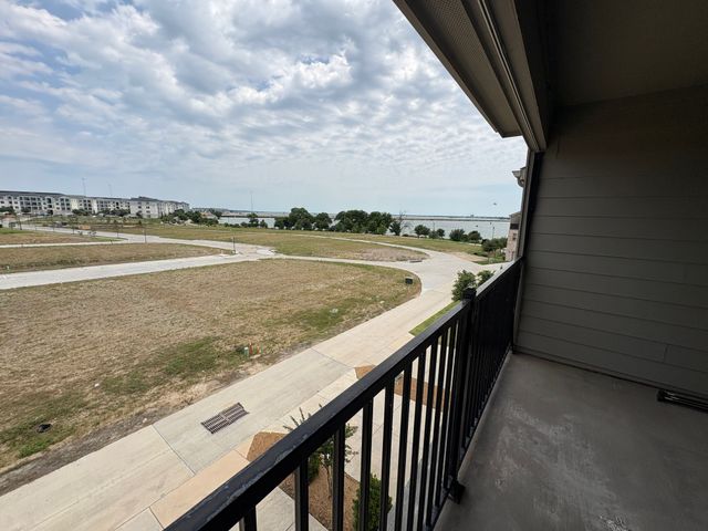 2008 Naples Drive, Rowlett, TX 75088