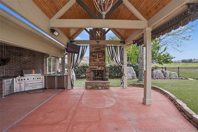 14220 S 50th East Avenue, Bixby, OK 74008
