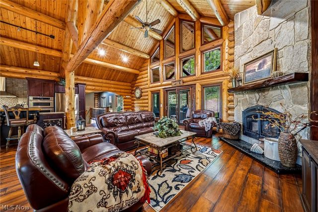 10506 Mayfield Road, Chesterland, OH 44026