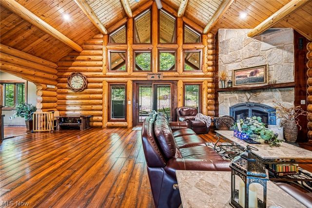 10506 Mayfield Road, Chesterland, OH 44026