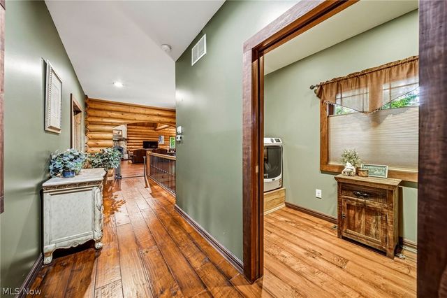 10506 Mayfield Road, Chesterland, OH 44026