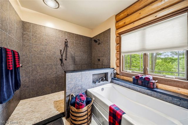 10506 Mayfield Road, Chesterland, OH 44026