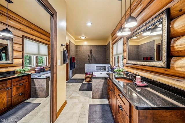10506 Mayfield Road, Chesterland, OH 44026