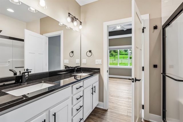 1823 Crabapple Lane, Granger, IA 50109