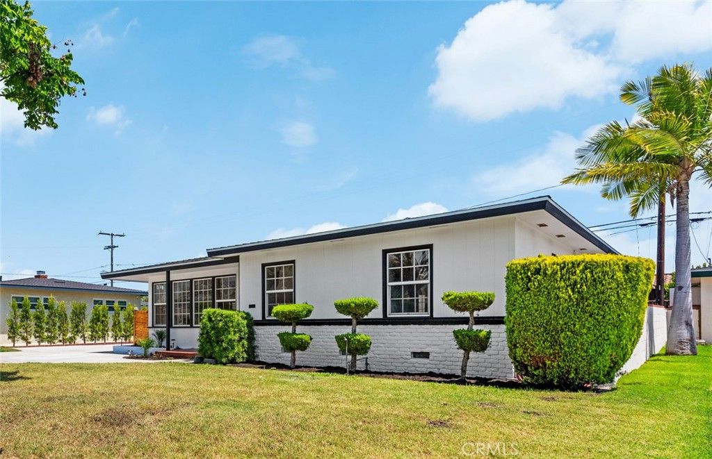Image 3 of property listing at 10340 Clancey Avenue, Downey, CA 90241