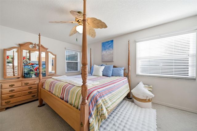 2112 AVENUE B, Bradenton Beach, FL 34217