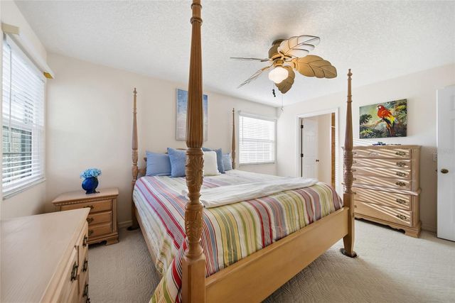 2112 AVENUE B, Bradenton Beach, FL 34217