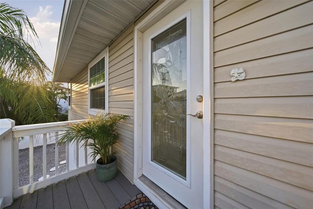 2112 AVENUE B, Bradenton Beach, FL 34217