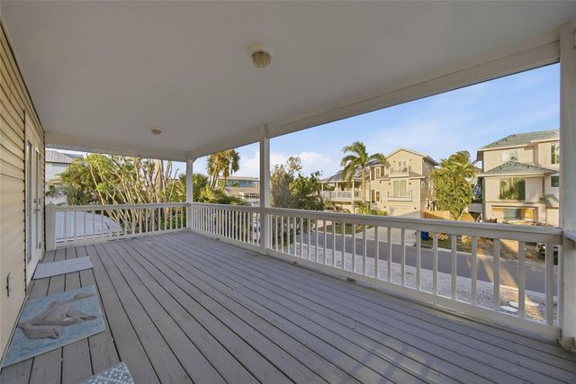 2112 AVENUE B, Bradenton Beach, FL 34217