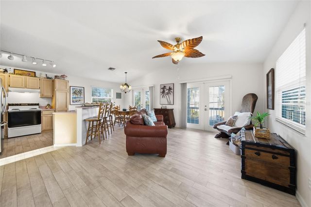 2112 AVENUE B, Bradenton Beach, FL 34217