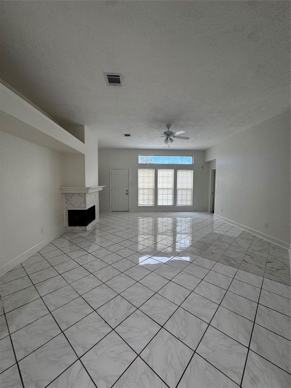 2203 Bisontine Street, Friendswood, TX 77546
