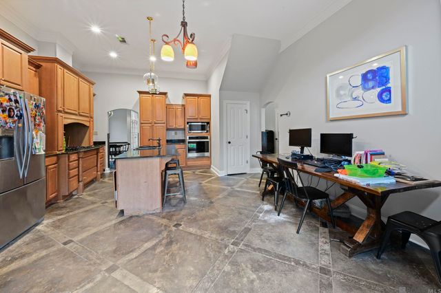 3207 Valentine Rd, Baton Rouge, LA 70816