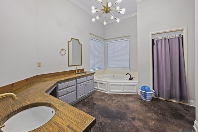 3207 Valentine Rd, Baton Rouge, LA 70816