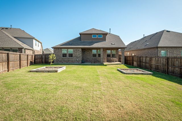 10812 Ponderosa Trail, Aubrey, TX 76227