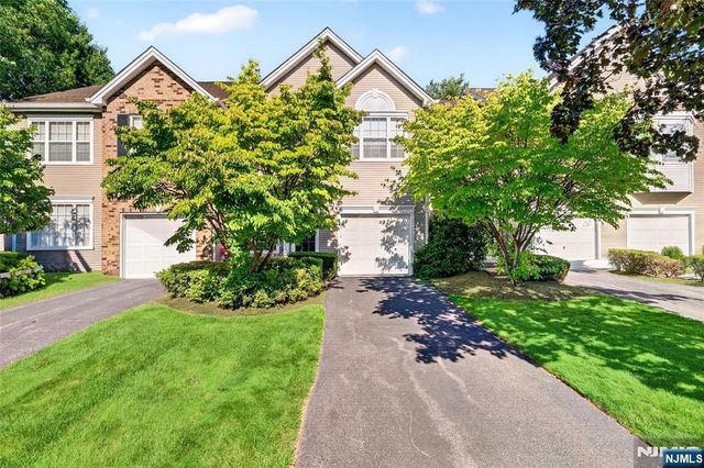 404 Green Mountain Road, Mahwah, NJ 07430