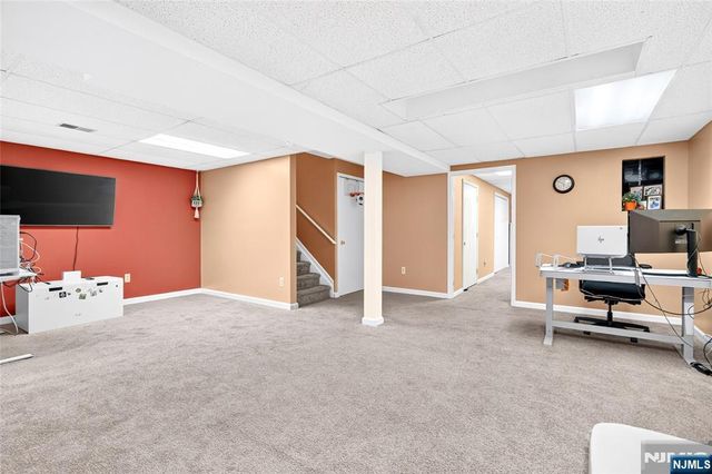 404 Green Mountain Road, Mahwah, NJ 07430