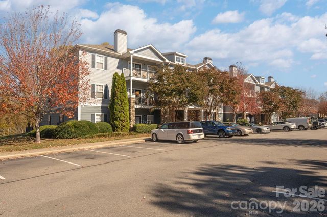 600 Vista Lake Drive 4, Candler, NC 28715