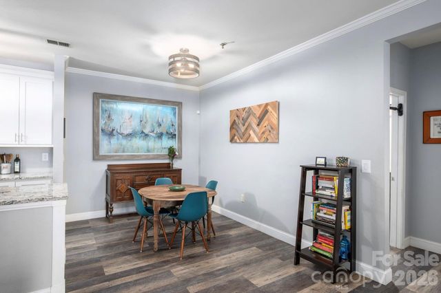 600 Vista Lake Drive 4, Candler, NC 28715