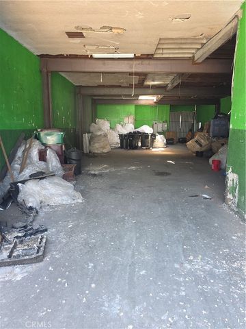 5739 Long Beach Avenue, Los Angeles, CA 90058