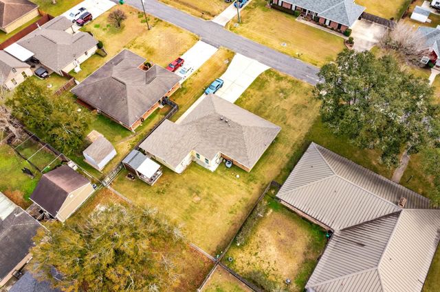 818 Oak Lane, Thibodaux, LA 70301