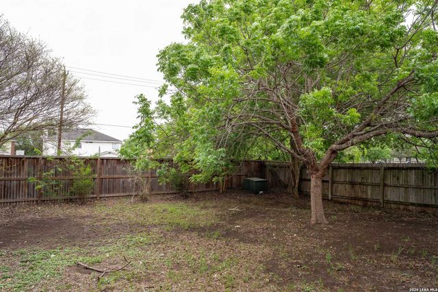 4806 CRESTWOOD HILL DR, San Antonio, TX 78244